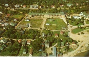 Straits Lodge with Mission House and the theater to the right.