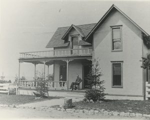 A picture of 'The Lilacs', the cottage Hubbard built in Hubbard's Annex to the National Park.