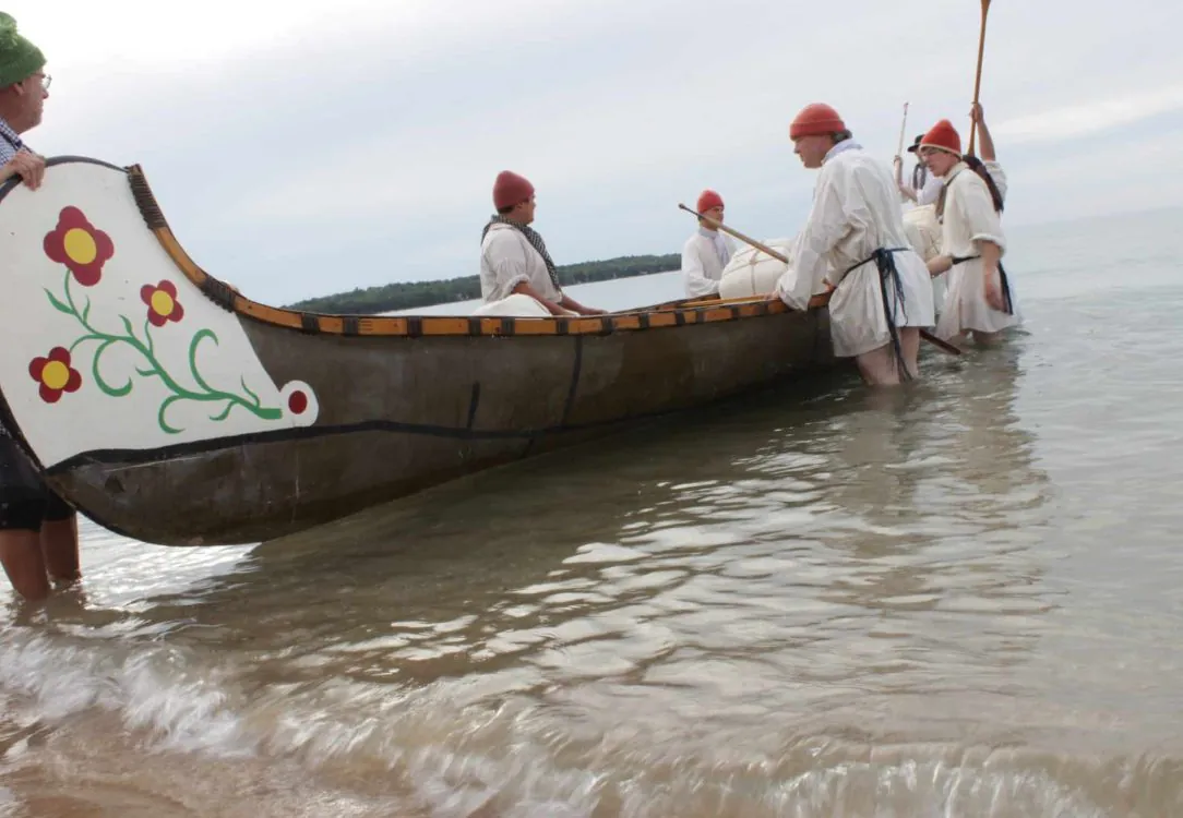Canoe Canoe